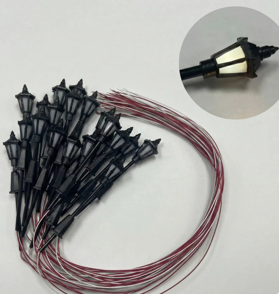 10 LED-Gaslaternen 7 cm warmweiß für H0/TT, 3 V