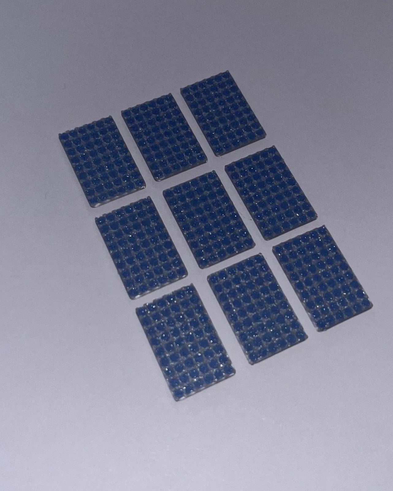 Solarpanel-Modul mit aufgedruckter Zellstruktur